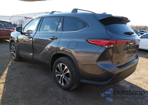 2021 Toyota Highlander Xle из США, поврежденный, VIN 5TDGZRBH4MS541695